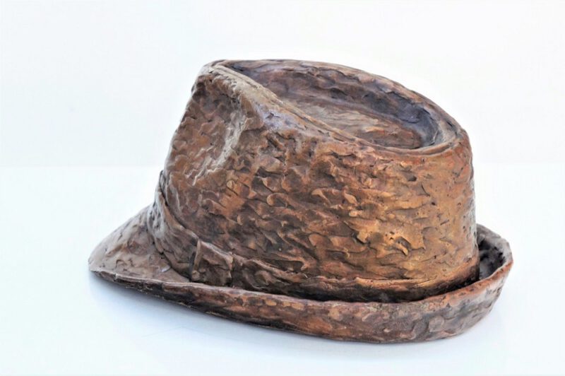 bronzen hoed