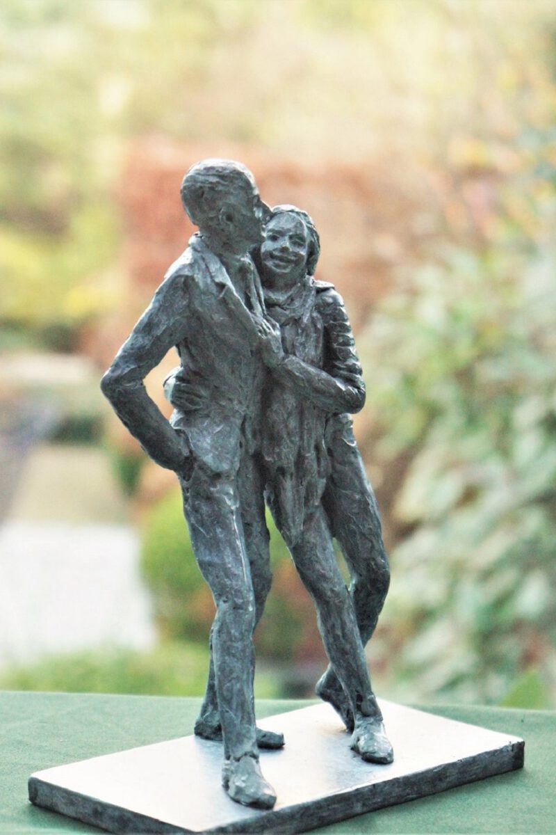  bronzen beeld als huwelijksgeschenk