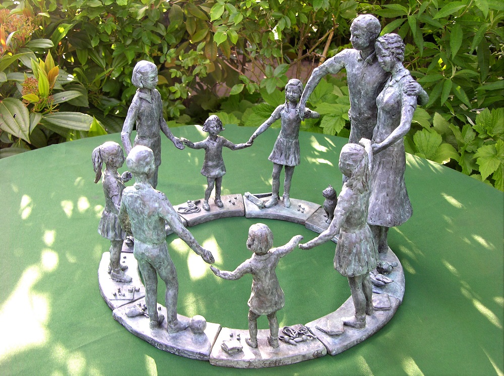 bronzen levenskring familie beeld 