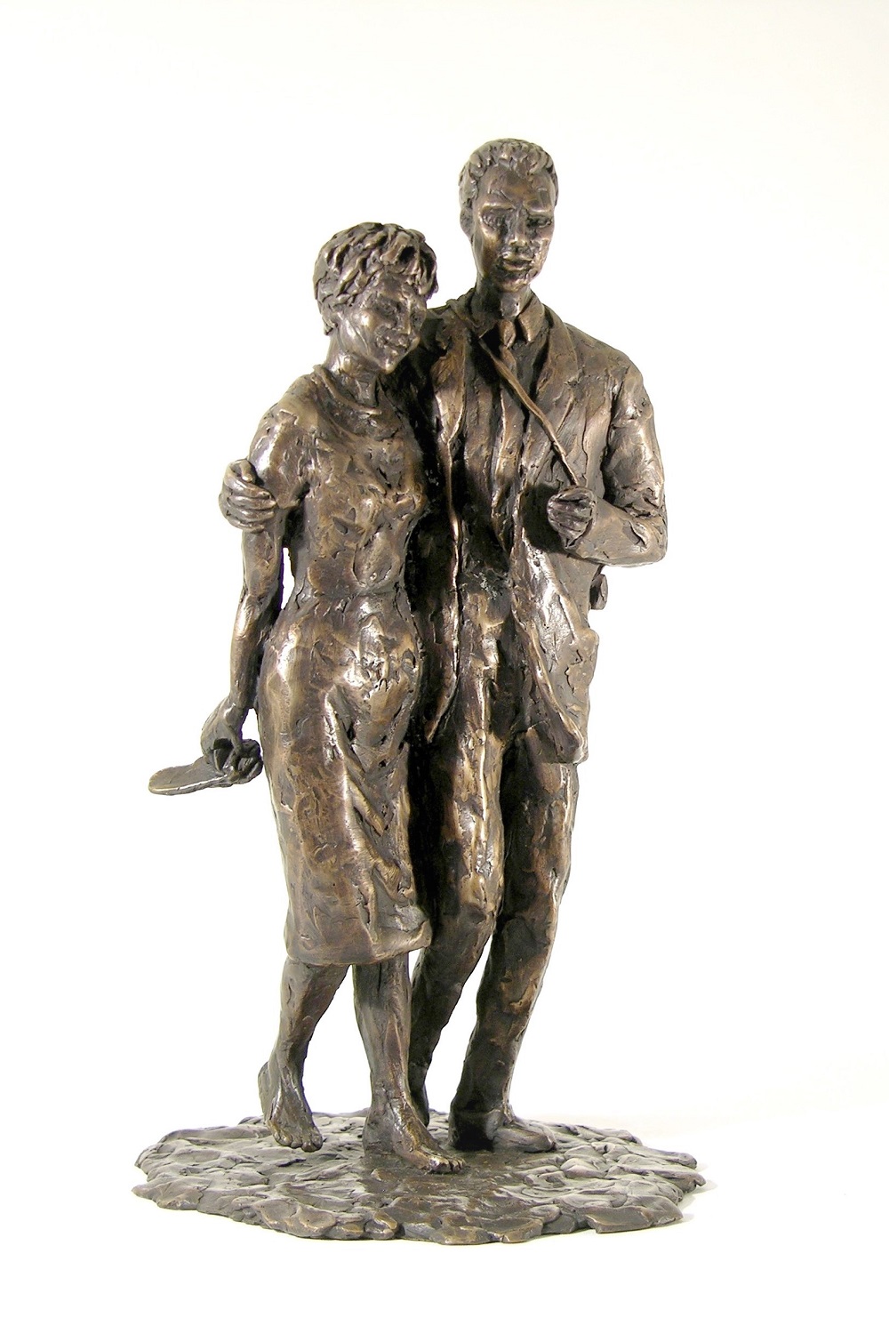bronzen beeld man en vrouw