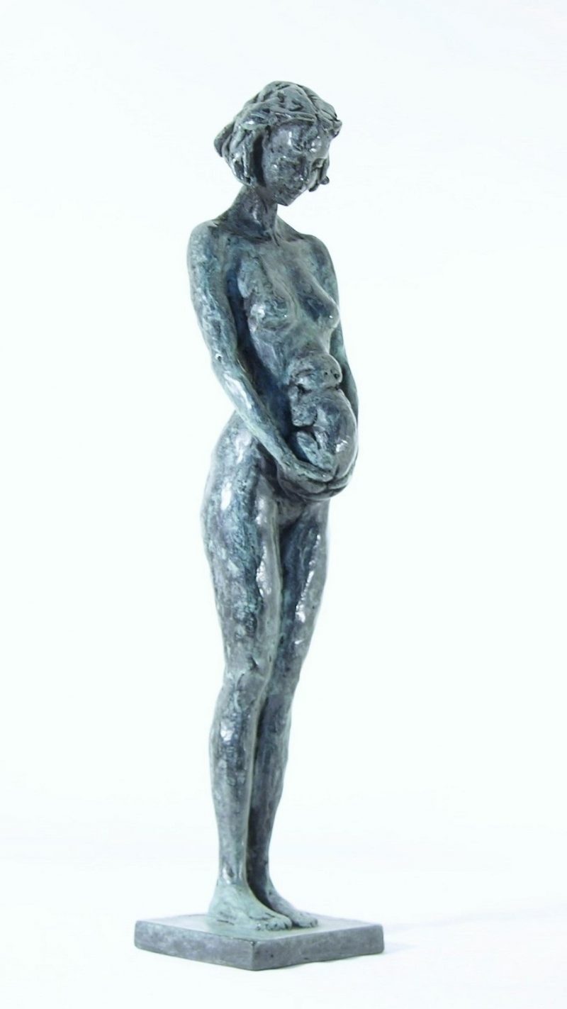bronzen beeld moeder en baby