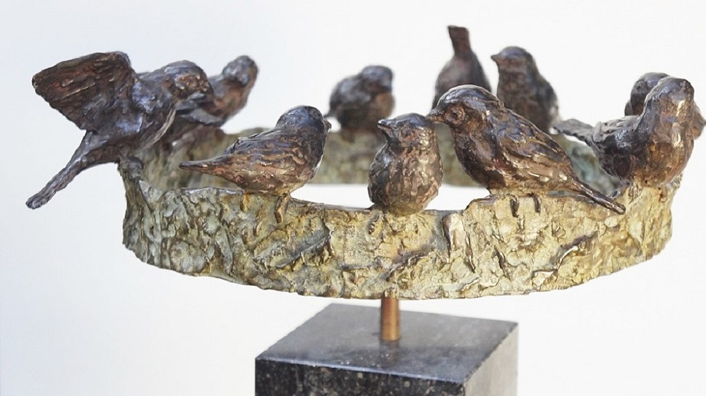 bronzen beeld mussenkring diane timmer